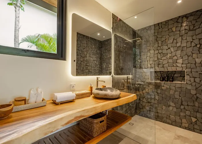 Uluwatu Zen * Badung (Bali)