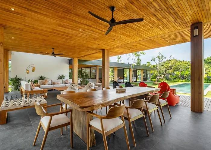 Uluwatu Zen Villa *